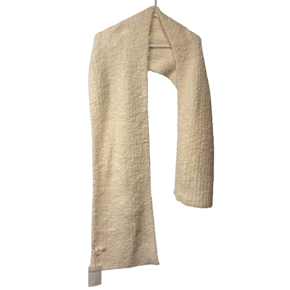 Malibu Luxxe Ivory‎ Feather Yarn Scarf New With Tags Fuzzy Soft Plush Wrap